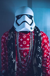 persoană, purtare, roșu, sacou suprem, îmbrăcăminte, haine, cască, Banda de susținere, pălărie, bandană, uman, maneca, turban, model, maneca lunga, catifea, bluză, șal de lână, mătase, băutură, sifon, broderie, în interior, reprezentare umană, o persoana, sacou, manechin, reprezentare, oameni adevărați, a închide, persoană nerecunoscută, stiluri de viață, capotă, cu amănuntul, vedere din față, Modă, eșarfă, afișare cu amănuntul, capota - îmbrăcăminte, haine calde, 5K, CC0, domeniu public, fără drepturi de autor
