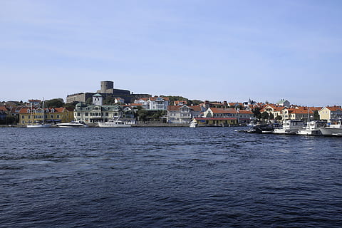 den talesprogede patolog, maria, quiz, arkitektur, vand, bygget struktur, bygning udvendig, havnefronten, bygning, himmel, by, boligområde, hav, natur, dag, piblede, ingen mennesker, hus, skyfri himmel, udendørs, passagerskib, bybilledet, 5K, CC0, offentligt domæne, royaltyfrie