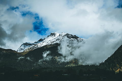 gunung gletser, tertutupi, awan, siang hari, gunung, pegunungan Alpen, di luar rumah, alam, letusan, swiss, interlaken, Es, gletser, salju, puncak, pegunungan, scenics - alam, keindahan di alam, awan - langit, adegan yang tenang, langit, suhu dingin, ketenangan, musim dingin, adegan non-urban, gunung berselimut salju, lingkungan Hidup, pemandangan, tidak ada orang, idilis, megah, puncak gunung, pembentukan, 5K, CC0, domain publik, bebas royalti