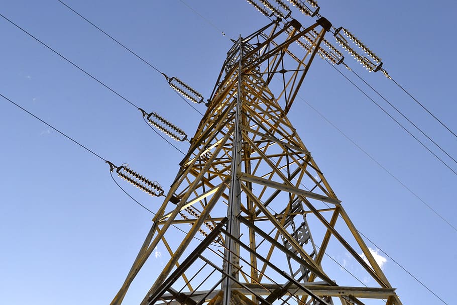 elèctric, cel, poder, voltatge, energia, subministrament, línia recta, ciència i Tecnologia, torre, instal·lacions, línia elèctrica, Japó, temps hivernal, línia d’alta tensió, generació de combustible i energia, electricitat, tecnologia, piló d’electricitat, cable, arquitectura, Font d'alimentació, cel clar, naturalesa, connexió, estructura construïda, vista d’angle baix, metall, comunicació, cap gent, blau, dia, a l'aire lliure, xarxa elèctrica, comunicacions globals, viga, aliatge, component elèctric, equipament elèctric, a dalt, 2K