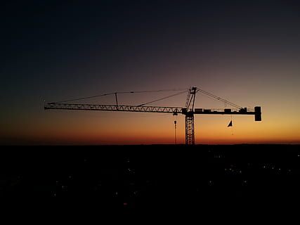 schwarzer Kran, Baukran, Silhouette, Ardmore, 11 Cricket Ave., Vereinigte Staaten, Sonnenuntergang, Horizont, industriell, Metall, schwer, dunkel, düster, Vordergrund, Antenne, Drohne, Orange, Kran, Farbe, Rahmung, Konstruktion, Himmel, Kran - Baumaschinen, Maschinen, Baugewerbe, Baustelle, Industrie, Entwicklung, orange Farbe, Natur, Baumaschine, keine Leute, die Architektur, unvollständig, kopieren sie platz, Baumaschinen, draußen, gebaute Struktur, 4K, CC0, gemeinfrei, lizenzfrei