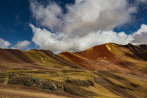montanha marrom, natureza, ao ar livre, platô, solo, montanha, cadeia de montanhas, areia, campo, Colina, deserto, duna, pico, estrada, cenário, rodovia, caminho, cascalho, estrada de terra, região selvagem, chão, nuvem - céu, scenics - natureza, céu, meio Ambiente, panorama, cena tranquila, beleza na natureza, tranquilidade, cena não urbana, ninguém, terra, dia, controlo remoto, Geografia física, geologia, terreno extremo, idílico, clima árido, clima, formação, 5K, CC0, domínio público, royalty free