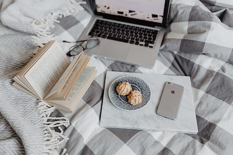 everything, need, work, bed, workspace, computer, macbook, iphone, book, phone, mobile, laptop, reading, above, cell phone, bedding, bedroom, blogging, flatlay, wireless technology, technology, food and drink, communication, food, high angle view, furniture, table, connection, indoors, baked, drink, no people, sweet food, breakfast, meal, paper, freshness, snack, 5K, CC0, public domain, royalty free