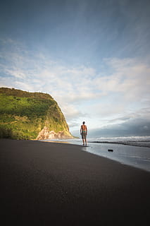 home a la platja, exercici, aptitud, trotar, entrenant, esports, esport, Waipio Valley, Estats Units, platja, aigua, mar, a l'aire lliure, oceà, naturalesa, Costa, activitats de lleure, grava, carretera, Carretera bruta, paisatge, cel, núvol - cel, bellesa a la natura, escenics - natura, persones reals, dia, escena tranquil·la, tranquil·litat, estils de vida, muntanya, terra, una persona, idíl·lic, de peu, nivell superficial, 5K, CC0, domini públic, lliure de regalies