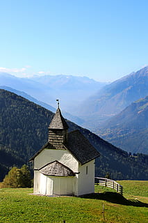 kapel, bjerg, bjerge, alpine, kirke, natur, landskab, bygning, religion, himmel, Kristendom, vandring, panorama, bønhus, kristen, arkitektur, bygget struktur, bygning udvendig, tro, scenics - natur, skønhed i naturen, bjergkæde, sted for tilbedelse, jord, spiritualitet, Mark, dag, ingen mennesker, udendørs, 4K, CC0, offentligt domæne, royaltyfrie