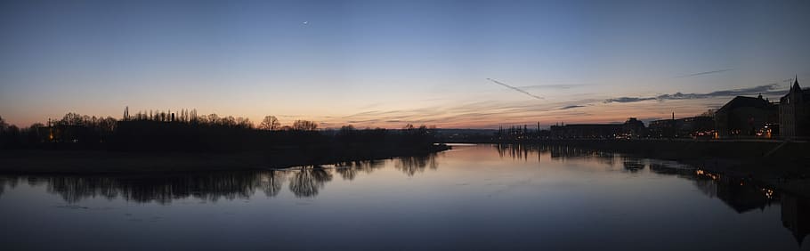 Germania, Dresda, Piesche, riflessione, alberi, tramonto, acqua, Elba, alba, fiume, cielo, la tranquillità, scena tranquilla, scenics - natura, silhouette, bellezza nella natura, natura, lago, lungomare, nessuno, idilliaco, architettura, nuvola - cielo, crepuscolo, esterno dell'edificio, all'aperto, 8K