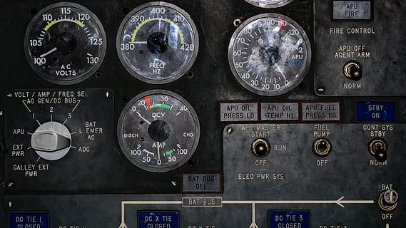 tableau de commande de tir, Panneau de contrôle, contrôle, texte, véhicule aérien, fermer, La technologie, personne, cockpit, avion, à l'intérieur, complexité, transport, mode de transport, jauge, industrie aérospaciale, affaires, équipement, la communication, écriture occidentale, nombre, mètre - instrument de mesure, 4K, CC0, domaine public, libre de droits