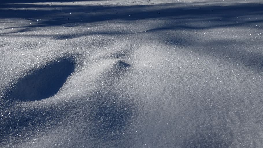 sne, skygge, struktur, vinter, kold, snekrystaller, is, Frosset, frost, vinterindtryk, natur, kold temperatur, ingen mennesker, høj vinkel visning, skønhed i naturen, dag, hvid farve, jord, udendørs, dækker, fuld ramme, baggrunde, miljø, sport, sollys, 4K