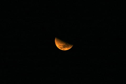 tamsus, naktis, erdvė, pusė, mėnulis, dangus, astronomija, nėra žmonių, grožis gamtoje, vaizdai - gamta, pobūdį, gamtos reiškinys, ramioje scenoje, kopijavimo vietos, ramybė, astrologija, Delčia, mėnulio paviršius, mokslas, lauke, planetinis mėnulis, idiliškas, erdvė ir astronomija, užtemimas, 5K, CC0, Viešasis domenas, nemokamai