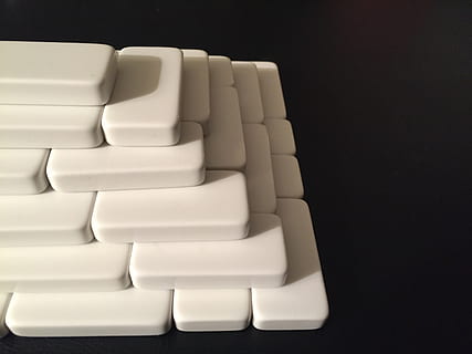 computer, hardware, computer hardware, elektronik, tastatur, computer tastatur, 18801 state hwy v, Forenede Stater, stør, hvid, domino, skygge, pyramide, sort, skum, sæbe, Minecraft, tyggegummi, gummi viskelæder, kontaktlinse, indendørs, hvid farve, ingen mennesker, studio skud, stilleben, sæde, sort baggrund, tæt på, stor gruppe af objekter, stak, stol, mad og drikke, kopiere plads, skåret ud, lempelse, gruppe af objekter, bestille, plast, i en række, 2K, CC0, offentligt domæne, royaltyfrie