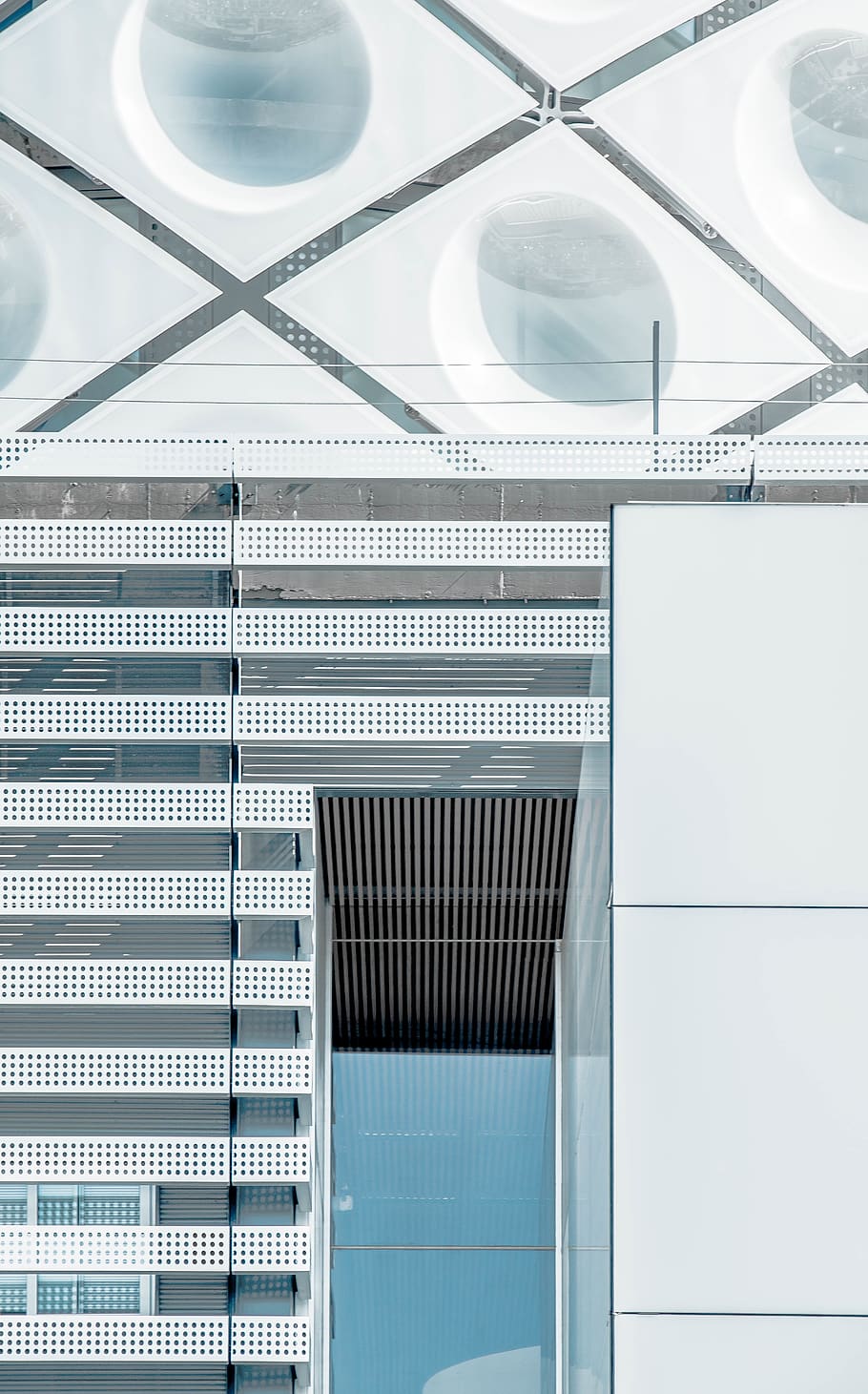 arquitectura, edifici, disseny, infraestructura, cap gent, a l'interior, primer pla, tecnologia, patró, natura morta, marc complet, tir de l'estudi, dades, ciberespai, Internet, nombre, inversió, comunicació, fons, pila, dia, xarxa d’ordinadors, en fila, fent diners, llenguatge informàtic, 5K