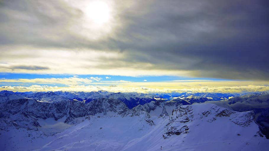 zugspitze, núvol - cel, cel, escenics - natura, bellesa a la natura, neu, hivern, escena tranquil·la, temperatura de fred, tranquil·litat, medi ambient, muntanya, paisatge, escena no urbana, naturalesa, muntanya nevada, Serra, idíl·lic, cap gent, Color blanc, paisatge dramàtic, cim de muntanya, 5K