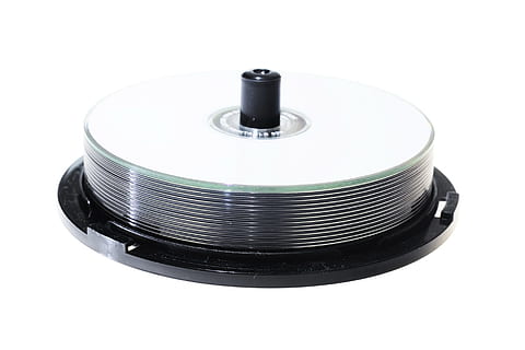 , CD, CD ROM, Les données, numérique, disque, DVD, vide, film, médias, multimédia, la musique, Plastique, rayon, Logiciel, du son, espace de rangement, vidéo, blanc, fond blanc, coupé, La technologie, prise de vue en studio, couleur noire, personne, fermer, lien, à l'intérieur, métal, objet unique, la communication, électricité, équipement, câble, industrie, culture artistique et divertissement, portabilité, nature morte, source de courant, 1080P, CC0, domaine public, libre de droits