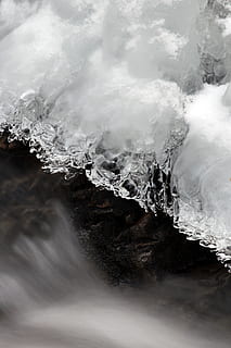 sincelo, fluindo, agua, frio, luz do dia, meio Ambiente, fluxo, geada, congeladas, h2o, gelo, panorama, Exposição longa, natureza, cênico, neve, corrente, espaço de tempo, clima, molhado, inverno, temperatura fria, ninguém, movimento, fechar-se, beleza na natureza, ao ar livre, cor branca, scenics - natureza, sólido, dia, rock - objeto, poder na natureza, abstrato, água corrente, 5K, CC0, domínio público, royalty free