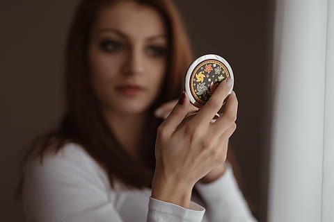 young, beautiful, woman, make, caucasian, female, girl, morning, beauty, glamour, makeup, morning routine, one person, women, adult, holding, indoors, human body part, portrait, hand, human hand, young adult, business, headshot, close-up, finance, focus on foreground, young women, businesswoman, clock, hairstyle, human limb, economy, 5K