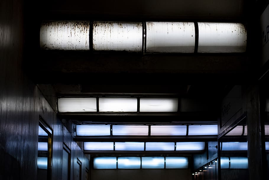 luce, luci, riflessione, illuminazione, metropolitana, umore, notte, architettura, Zagabria, Croazia, città, in casa, nessuno, illuminato, struttura costruita, soffitto, attrezzatura per l'illuminazione, costruzione, Inquadratura dal basso, luce elettrica, giorno, di fila, caratteristica della parete, industria, mezzi di trasporto, stanza domestica, luce fluorescente, metallo, direttamente sotto, 2K