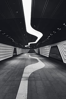 tom tunnel, arkitektur, bygget struktur, innendørs, transport, gulv, retning, moderne, belyst, veien forover, bygning, tak, tømme, undergrunnsbanen, ingen folk, trapp, skilt, offentlig transport, trapper og trapper, by, T-banestasjon, flislagt gulv, undergangen, 4K, CC0, offentlig domene, opphavsrett gratis