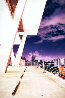 bygning rooftop visning, 400, Forenede Stater, Miami Strand, trekant, fly, transportmidler, boardwalk, bygning, bro, dæk, veranda, arkitektur, by-, by, downtown, plaza, Rådhusplads, boliger, bygget struktur, bygning udvendig, himmel, ingen mennesker, natur, dag, forbindelse, bro - menneskeskabt struktur, sky - himmel, udendørs, retning, sollys, kontorbygning udvendig, arkitektoniske kolonne, vej, skyskraber, beton, 5K, CC0, offentligt domæne, royaltyfrie