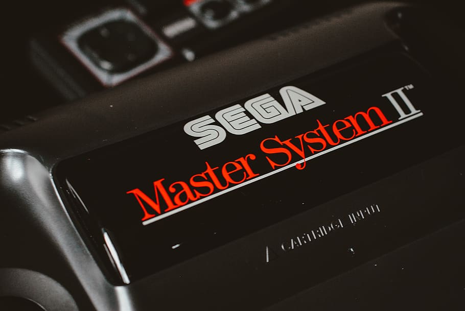 sega master system 2, text, guió occidental, comunicació, tecnologia, primer pla, a l'interior, cap gent, color negre, control, signe, ordinador, equips informàtics, vermell, il·luminat, els mitjans de comunicació, temes de fotografia, nombre, càmera - equip fotogràfic, Internet, equipament, teclat, 4K