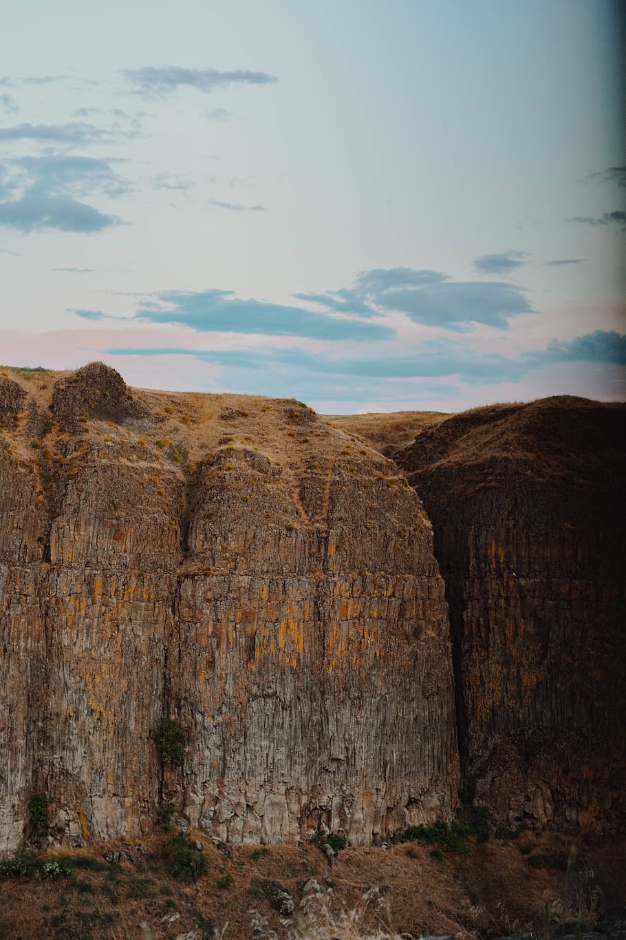 stânci, Cliffside, deşert, apus de soare, apus de soare pe munți, cer, nor - cer, stâncă, liniște, scenice - natura, o scenă liniștită, solid, natură, formatie rock, scenă non-urbană, nici o persoana, frumusețe în natură, obiect de rocă, zi, mediu inconjurator, peisaj, Munte, teren, în aer liber, formare, erodate, 5K