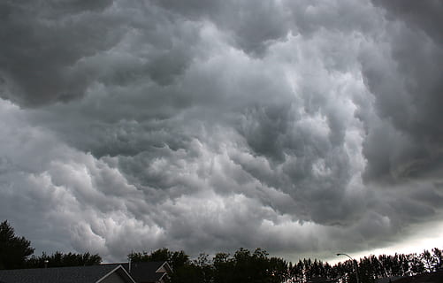 storm, skyer, truende, tordenvejr, sky - himmel, himmel, skønhed i naturen, træ, scenics - natur, plante, ingen mennesker, storm sky, miljø, dramatisk himmel, natur, ro, rolig scene, dag, overskyet, cloudscape, udendørs, ildevarslende, ekstremt vejr, 4K, CC0, offentligt domæne, royaltyfrie