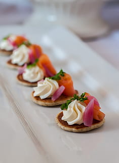 entrée, tout, de, gotta!, cibo e bevande, cibo, freschezza, in casa, aperitivo, avvicinamento, mangiare sano, pronto a mangiare, tavolo, messa a fuoco selettiva, nessuno, concentrarsi sulle conoscenze acquisite, verdura, natura morta, lusso, ricchezza, benessere, fiore, piatto, celebrazione, contorno, spuntino, tentazione, erba, 1080P, CC0, dominio pubblico, privo di copyright