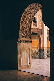 grauer Betonbogen, Bogen, die Architektur, gebaute Struktur, Geschichte, die Vergangenheit, keine Leute, Gebäudehülle, Gebäude, Eingang, Natur, Reiseziele, Holz - Material, Religion, Sonnenlicht, uralt, draußen, Tür, Hof, 4K, CC0, gemeinfrei, lizenzfrei