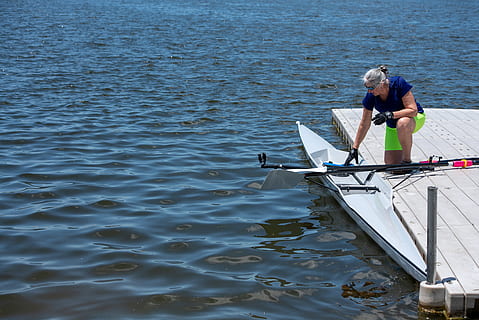 row, sculling, shell, oar, boat, florida, wellington, recreation, royalty, water, nautical vessel, real people, sea, nature, men, day, transportation, women, mode of transportation, people, lifestyles, leisure activity, two people, adult, standing, full length, waterfront, beauty in nature, outdoors, 5K, CC0, public domain, royalty free