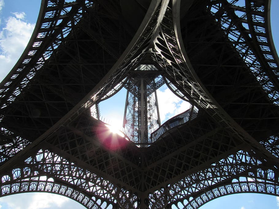 Eiffeltårnet, eiffel, tårn, arkitektur, Paris, turistattraktion, turist stedet, monument, bygget struktur, by, lav vinkel visning, rejsemål, metal, ingeniørarbejde, turisme, himmel, arkitektoniske træk, rejse, bro, dag, sollys, bro - menneskeskabt struktur, fortiden, historie, jern, linseflare, bue, udendørs, jern - metal, direkte under, 4K