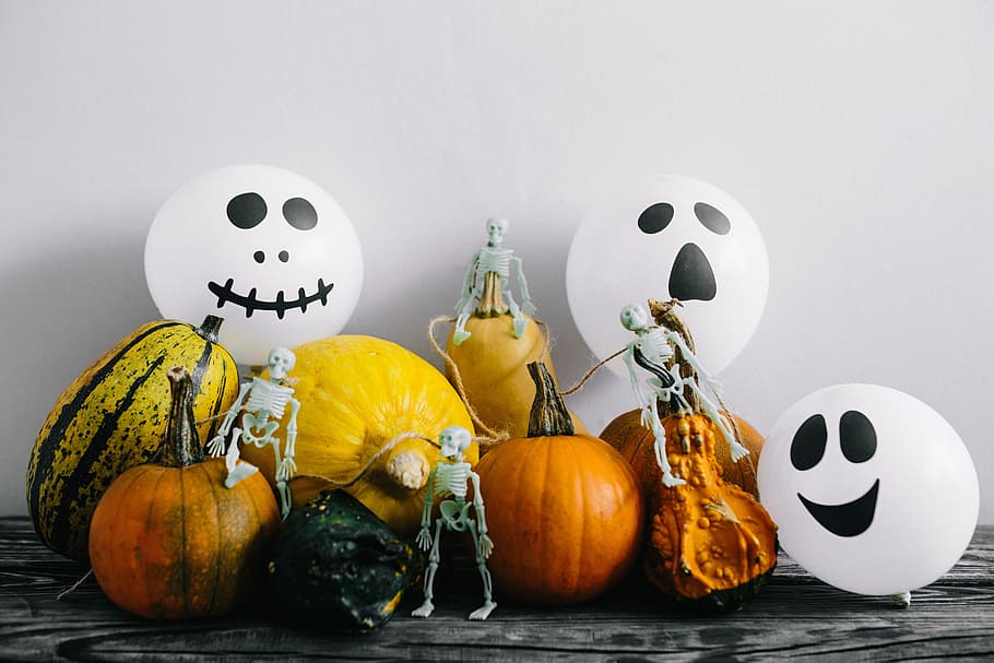 græskar & amp; halloween, grøntsager, efterår, græskar, sjov, halloween, spøgelser, bøh, mad, mad og drikke, fest, grøntsag, ferie - begivenhed, studio skud, indendørs, stilleben, dekoration, friskhed, gruppe af objekter, ingen mennesker, sund kost, variation, jack o 'lantern, repræsentation, natur, 5K