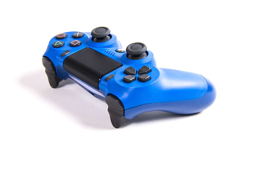 blau, sony dualshock 4, botons, primer pla, controlador, dispositiu, electrònica, equipament, controlador de jocs, joystick, plàstic, playstation, portàtil, tecnologia, sense fils, fons blanc, tallar, tir de l'estudi, cotxe, joguina, a l'interior, sol objecte, cap gent, cotxe de joguina, transport, còpia espai, automòbil, natura morta, eina de treball, color plata, 5K