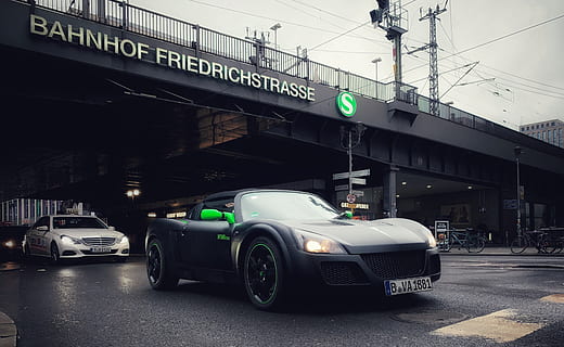 sort coupe, bil, køretøj, transportmidler, automobil, hjul, maskine, dæk, bilhjul, talte, legeringshjul, Tyskland, cykel, cool bil, flavius ​​zeddies, Berlin, vej, lys, bygning, by-, transportform, land køretøj, motor køretøj, arkitektur, bygget struktur, by, skilt, meddelelse, tekst, gade, bygning udvendig, forbindelse, dag, vestlige script, ingen mennesker, udendørs, elektricitet, 2K, CC0, offentligt domæne, royaltyfrie