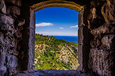 França, eze, eze village, llacuna, paret de pedra, arbres, paisatge, costa d’azur, mar, castell, vista, cel, núvol - cel, arquitectura, arc, naturalesa, sòlid, cap gent, estructura construïda, rock, dia, rock - object, història, el passat, aigua, escenics - natura, tranquil·litat, blau, escena tranquil·la, terra, a l'aire lliure, arruïnat, 5K, CC0, domini públic, lliure de regalies