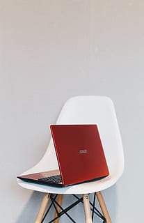 contrasto, bianca, typeready, tecnologia, asu, design, EAME, rosso, Tech, tavolo, posto a sedere, copia spazio, natura morta, sedia, in casa, nessuno, caratteristica della parete, girato in studio, assenza, vuoto, mobilia, legno - materiale, Colore bianco, scrivania, avvicinamento, ritagliare, pubblicazione, 4K, CC0, dominio pubblico, privo di copyright