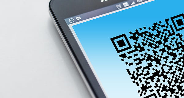 qr cod screengrab, cod de bare, telefon mobil, a închide, cifrat, comunicare, conexiune, contemporan, date, proiecta, dispozitiv, Electronică, Internet, Monitor, telefon, portabil, qr cod, scanare, ecran, smartphone, tehnologie, atingere, ecran tactil, fără fir, tehnologia fără fir, de codificare, albastru, ecranul dispozitivului, Afaceri, studio shot, nici o persoana, limba computerului, rețea de calculatoare, e-commerce, dispozitiv portabil de informații, corporativă, cod binar, spațiul cibernetic, complexitate, comunicații globale, interfață grafică de utilizator, Echipament electric, 4K