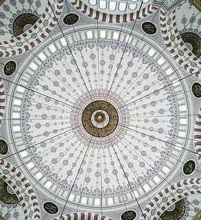 cami, struktur, mønster, arkitektur, bygning, religion, islam, tilbede, geometri, væg, overflade, design, abstrakt, sten-, moderne, materiale, hvid, kunst, kultur, loft, dome, cirkel, geometrisk form, bygget struktur, Kunst og håndværk, form, direkte under, indendørs, ingen mennesker, kuppel, lav vinkel visning, udsmykkede, rejsemål, dag, vægmaleri, koncentriske, 5K, CC0, offentligt domæne, royaltyfrie