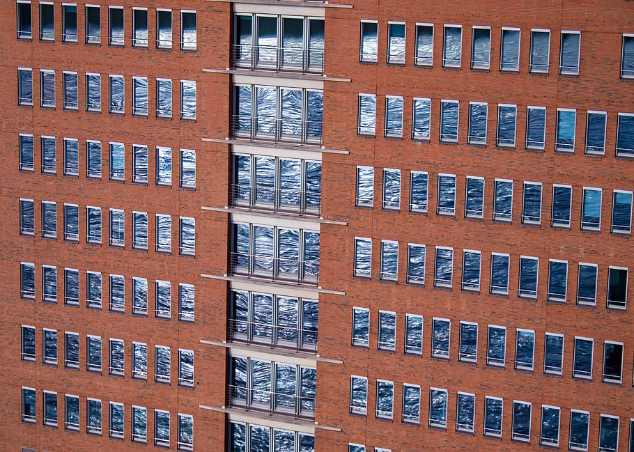 edifici, duplicació, reflexió, finestra, ciutat, modern, façana, aigua, arquitectura, gratacels, vidre, Hamburg, elbe, marc complet, fons, exterior de l'edifici, cap gent, estructura construïda, en fila, dia, primer pla, patró, marró, a l'aire lliure, maó, vermell, repetició, material de fusta, paret de maó, costat a costat, 5K