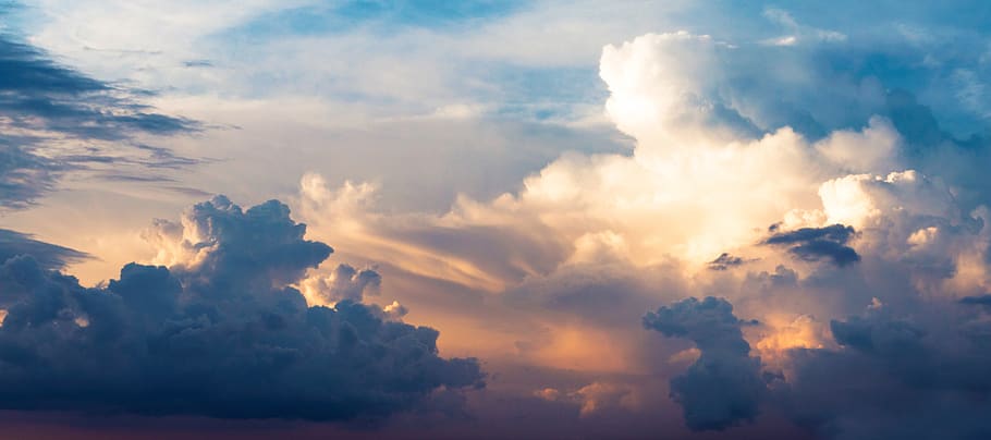 azul, cielo, blanco, nubes, abundancia de nubes, nublado, luz, naturaleza, escénico, skyscape, nube - cielo, paisajes - naturaleza, belleza en la naturaleza, paisaje de nubes, tranquilidad, cielo dramático, escena tranquila, nadie, antecedentes, atmósfera, al aire libre, ambiente, cielo caprichoso, luz del sol, tormenta, viento, meteorología, brillante, clima, encima, 5K