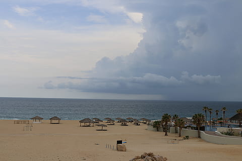 meksiko, pantai, awan, samudra, los cabos, pemandangan, laut, air, langit, awan - langit, tanah, cakrawala di atas air, horison, scenics - alam, keindahan di alam, alam, pasir, hari, ketenangan, adegan yang tenang, orang tak terduga, di luar rumah, adegan non-urban, 5K, CC0, domain publik, bebas royalti