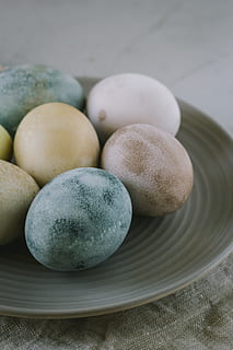 assorted-color easter eggs, plate, close-up, delicious, easter, eggs, food, food photography, Happy Easter, meal, painted, rustic, food and drink, still life, freshness, indoors, no people, healthy eating, wellbeing, table, high angle view, focus on foreground, bowl, group of objects, egg, sweet food, fruit, medium group of objects, day, temptation, 5K, CC0, public domain, royalty free