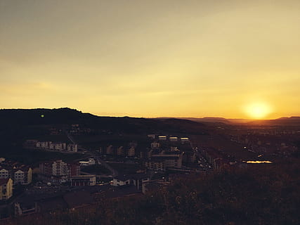 Stadt, Natur, erkunden, entwickeln, erweitern, Sonnenuntergang, Gebäude, Blöcke, Hügel, die Architektur, Himmel, gebaute Struktur, Gebäudehülle, High Angle View, Wohngegend, keine Leute, orange Farbe, Geschichte, Stadtbild, alt, wolke - himmel, die Vergangenheit, draußen, uralt, Umgebung, alte Zivilisation, Archäologie, ruiniert, 2K, CC0, gemeinfrei, lizenzfrei
