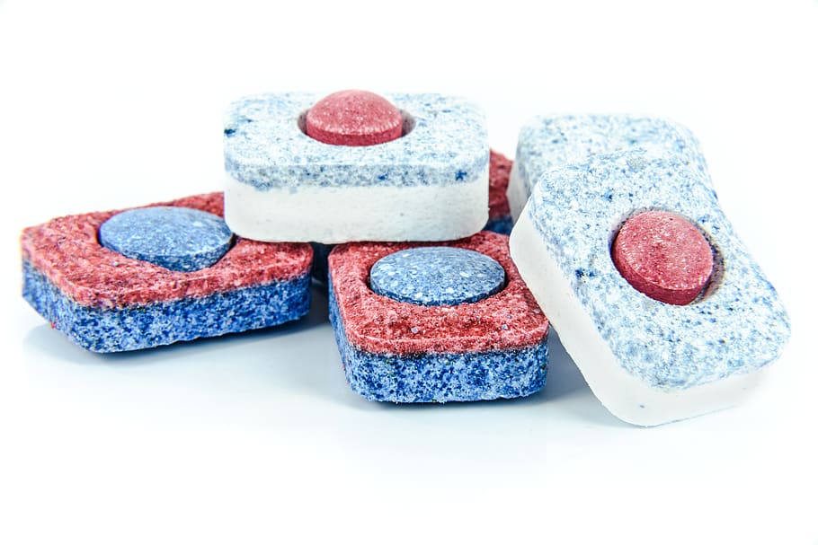 blau, rentaplats, comprimits, fons blanc, tir de l'estudi, a l'interior, multicolor, menjar dolç, grup d'objectes, cap gent, menjar i beguda, menjar, dolç, indulgència, variació, elecció, llest per menjar, primer pla, menjar poc saludable, natura morta, caramels, temptació, tallar, sucre en pols, berenar, 5K