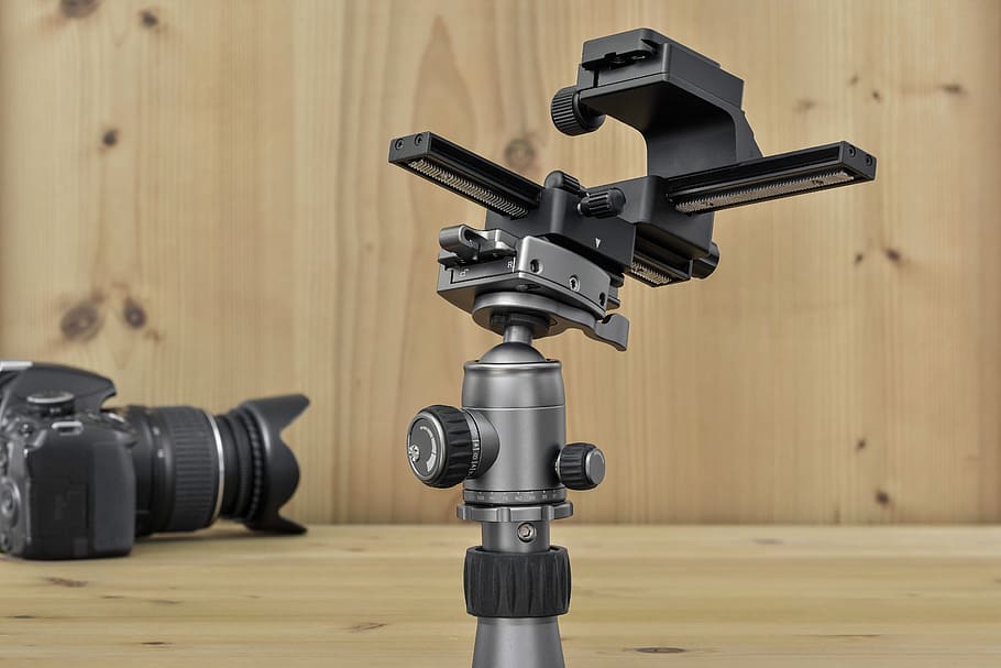 macro-diapositiva, macro rail, trípode, càmera, fotografia, primer de fusta, lent, tecnologia, temes de fotografia, a l'interior, cap gent, càmera - equip fotogràfic, centrar-se en primer pla, primer pla, equip fotogràfic, material de fusta, color negre, binoculars, vigilància, natura morta, equipament, lent - instrument òptic, seguretat, metall, càmera digital, 5K