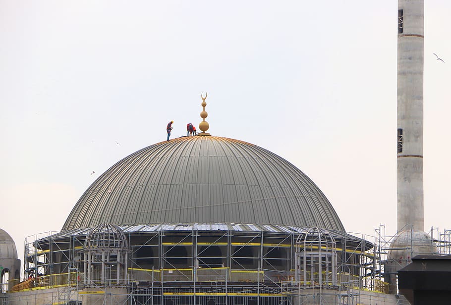construcció, estructura, edifici, cami, cúpula, treballador, corda, reparacions, religió, islam, Istanbul, taksim, una mesquita en taksim, mesquita taksim, gall dindi, jueu, minaret, estudiar, el treball, disseny, perspectiva, paret, ciutat, primera línia, acer, estructura construïda, arquitectura, exterior de l'edifici, cel, dia, viatjar, naturalesa, persones reals, persones incidentals, cel clar, homes, destinacions de viatge, turisme, a l'aire lliure, dones, grup de persones, adult, columna arquitectònica, 5K