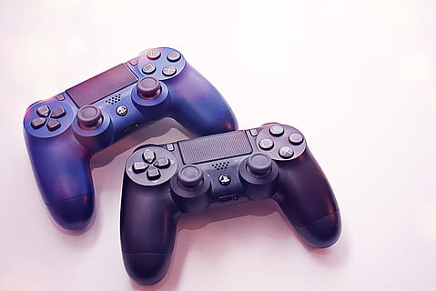 sony ps 4, ps4, wireless, controllers, white, surface, console, device, joypad, joystick, sony, no people, technology, close-up, studio shot, indoors, cut out, white background, single object, social issues, machinery, high angle view, metal, still life, equipment, security, machine part, arts culture and entertainment, nostalgia, photography themes, power supply, silver colored, 5K, CC0, public domain, royalty free
