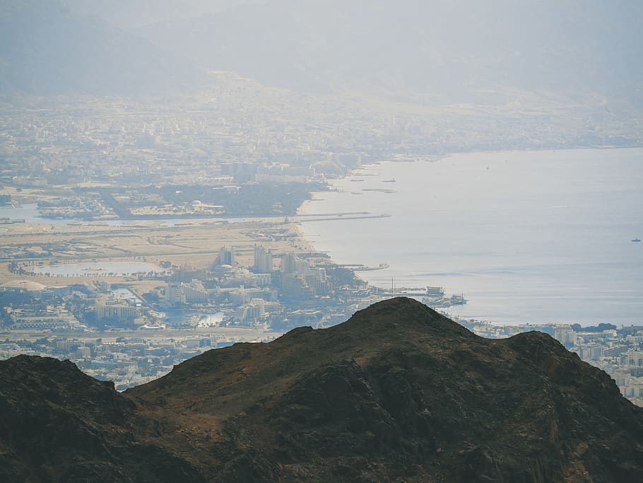 útesy, eilat, město, voda, Izrael, scenics - příroda, krása v přírodě, hora, klidné scény, klid, Příroda, den, mimoměstské scény, nikdo, životní prostředí, krajina, pohoří, venku, idylický, nebe, Skála, vysoký úhel pohledu, fyzická geografie, 4K