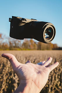 浮く, フローティング, ソニー, a6500, シグマ, 30mm, レンズ, 歯車, カメラ, キヤノン, 5日, markiii, ハンド, 指, つかむ, ドロップ, 飛ぶ, スロー, フィールド, 小麦, 人間の手, 人体の部分, 一人, ホールディング, 写真のテーマ, 現実の人間, 体の部分, 日, 空, 個人的な見方, 自然, 人間の指, カメラ - 写真機器, 認識できない人, 技術, 前景に焦点を当てる, ライフスタイル, 屋外, デジタルカメラ, 写真家, 2K, CC0, パブリックドメイン, ロイヤリティフリー