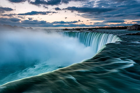 fotografia de lapse de temps, cascades, núvol, lapse de temps, esprai, flux, cascada, niagara, boira, aigua, paisatge, cel, caure, Canadà, ontari, crepuscle, viatjar, riu, sortida del sol, impressionant, bellesa, escenics - natura, bellesa a la natura, moviment, naturalesa, exposició llarga, núvol - cel, medi ambient, cap gent, poder a la natura, idíl·lic, mar, escena no urbana, moviment borrós, dia, a l'aire lliure, aigua que flueix, que flueix, 5K, CC0, domini públic, lliure de regalies