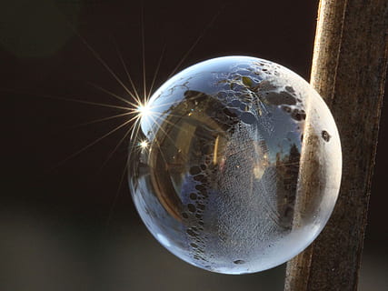 Seifenblase, Licht, Reflexion, schimmern, schwerelos, Kugel, Planet - Raum, Platz, Planet Erde, Globus - vom Menschen geschaffenes Objekt, keine Leute, Natur, gestalten, Kreis, Geometrische Figur, Sonnenlicht, Linseneffekt, Nahansicht, draußen, Astronomie, Licht - natürliches Phänomen, Himmel, 4K, CC0, gemeinfrei, lizenzfrei