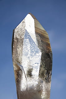 pur, quars, geometria, element, objecte, pedra, rock, blau, naturalesa, mineral, cel, cel clar, cap gent, cristall, a l'aire lliure, geologia, primer pla, congelat, sol objecte, sòlid, dia, gris, fons de colors, metall, gel, transparent, rock - object, fons blau, color plata, puresa, 1080P, CC0, domini públic, lliure de regalies